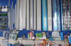 它由初拆费、材料费和特殊施工费三大部门